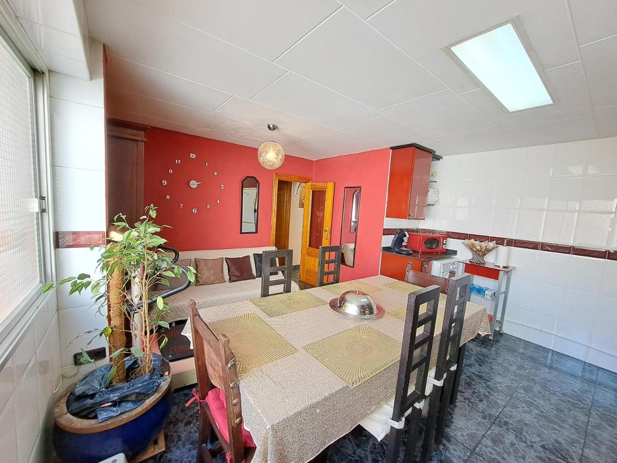 Full Equipped And Comfortable Apartment With Wifi Valensiya Dış mekan fotoğraf