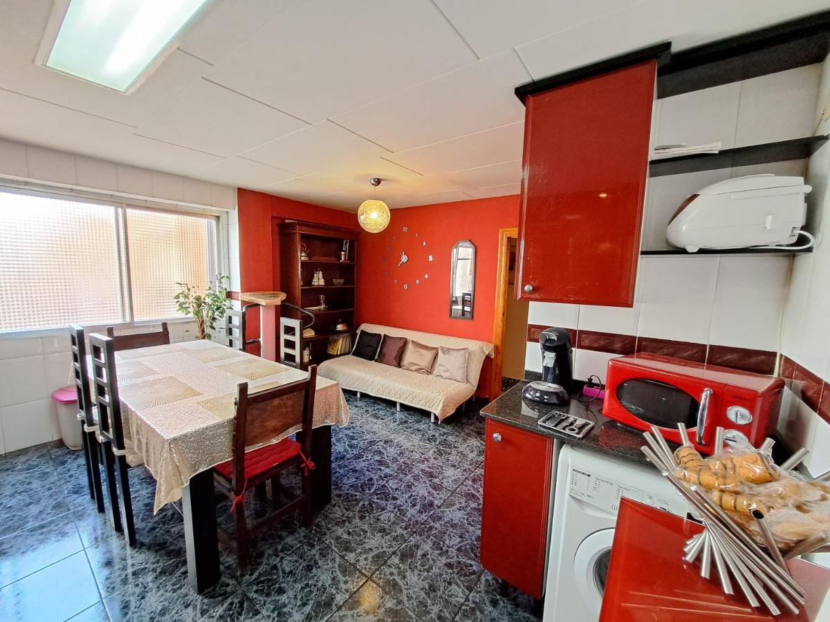 Full Equipped And Comfortable Apartment With Wifi Valensiya Dış mekan fotoğraf
